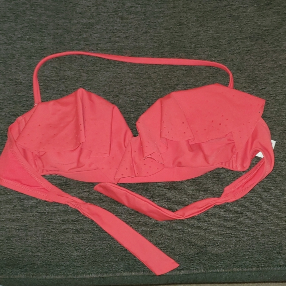 Ruffled bikini top